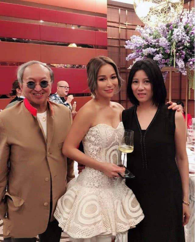 洗米华高调回归家庭与情人复合另有隐情妻子洞悉一切配合演戏