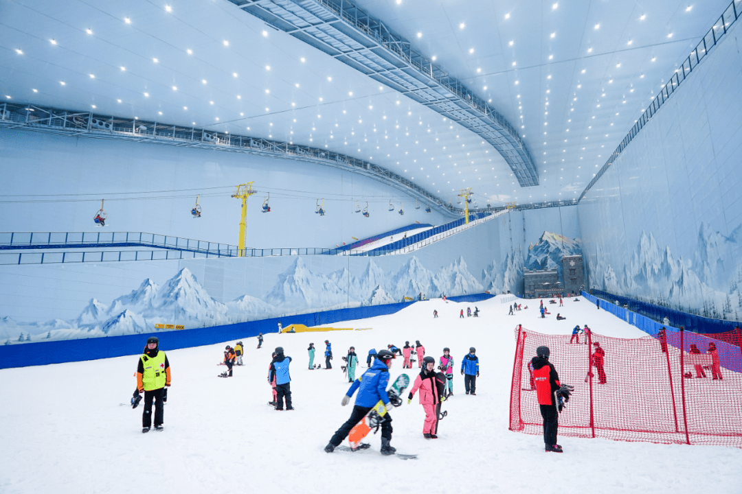 新手基础班,成都融创雪世界全民免费滑雪公开课开课了