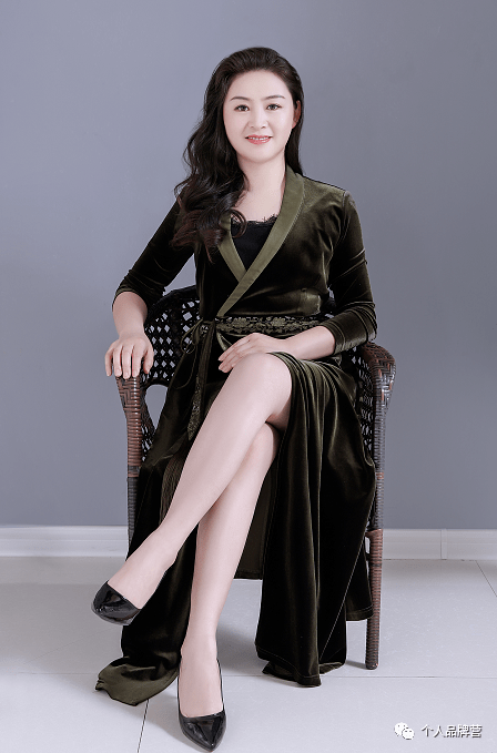 创业娇女王,巾帼创辉煌——靖雅品牌创始人闫雪娇简介_手机搜狐网