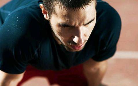 跑步喘成狗多半是这三大原因