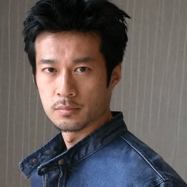 谭凯:20多岁事业有成,30岁转行当演员,如今成了宝藏大叔_生活