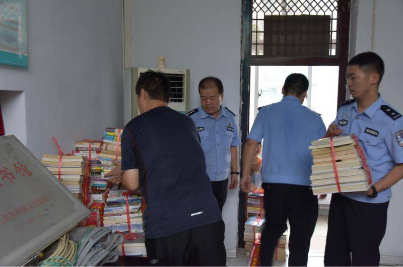 河南省三门峡监狱参加"书香陕州"爱心捐书活动