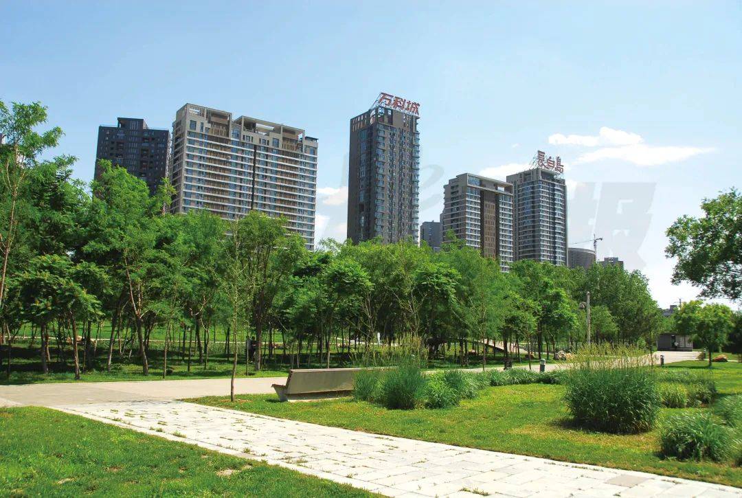 而且,在沈阳购房者认新房,不认二手房的置业心理下,长白岛的二手房