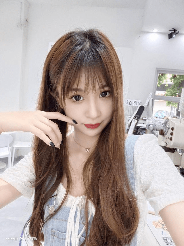 lisa导师带上vivo s7在线指导,三个自拍tips快来get!