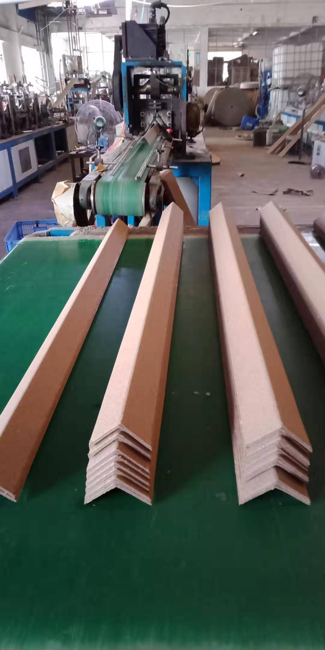 东莞纸护角工厂5条生产线定制只需10天