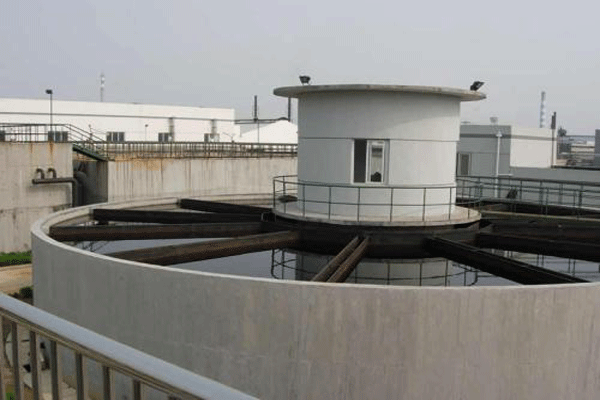 当机械搅拌澄清池运行时容易出现哪些异常