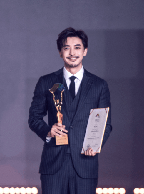 李晟李佳航结婚六年逆生长像学生情侣网友不用和婆婆住真好