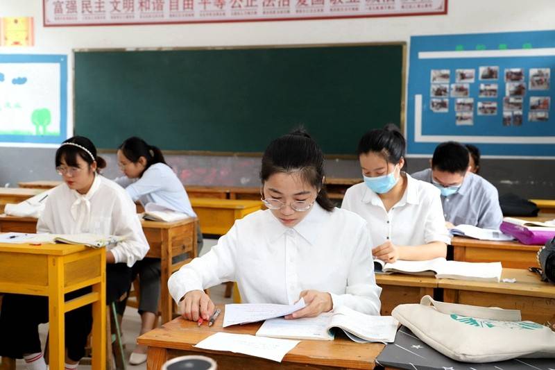 潢川县2020年公开招聘特岗教师面试工作顺利开考