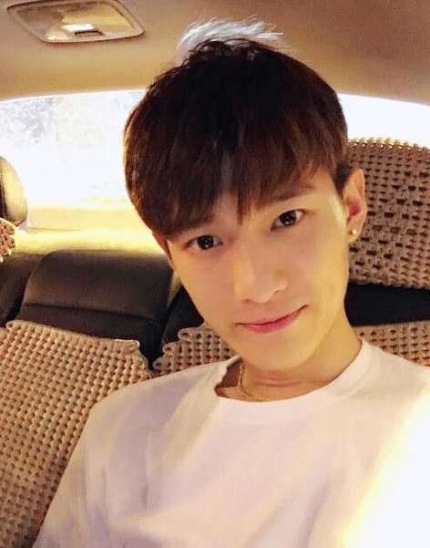 扶正?周冬雨被指甩英语助教牵手富二代男闺蜜,深扒两人恋情证据