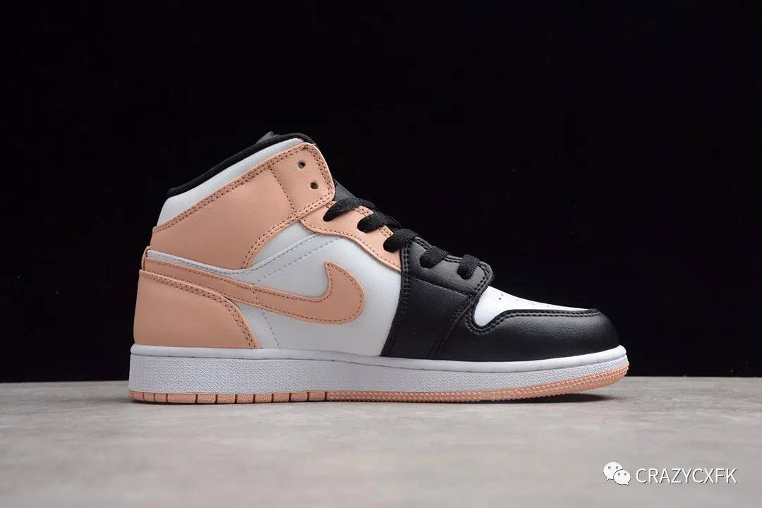 crimsontint透粉airjordan1mid黑白粉脚趾球鞋