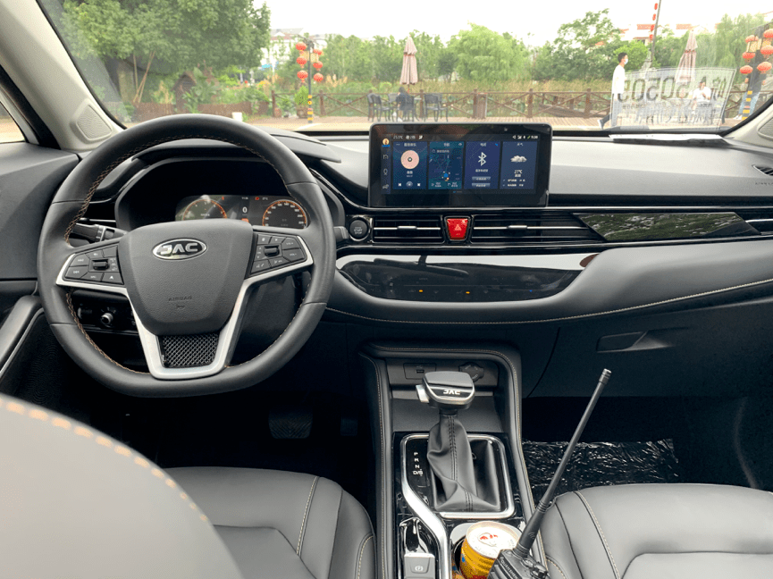 试驾江淮嘉悦x4一款最便宜的德味suv