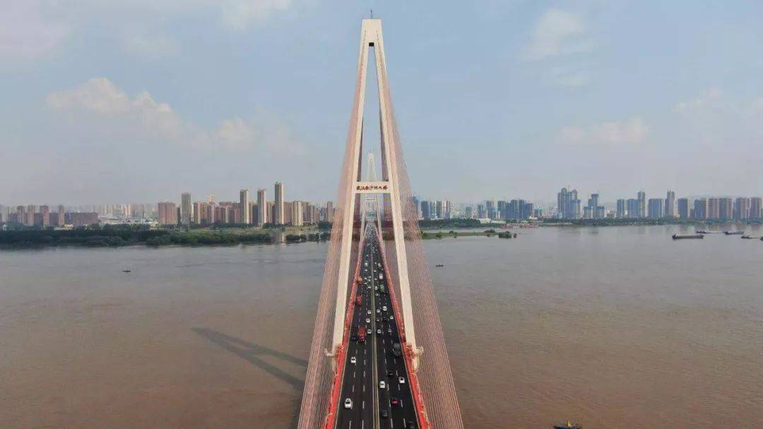 武汉修建了万里长江第一桥后,又修建了多少长江大桥