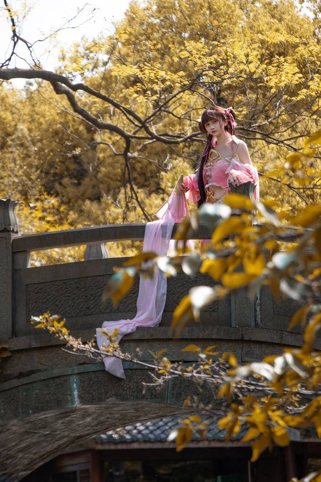 cos:剑三,喜欢吃糖葫芦的驰冥秀萝