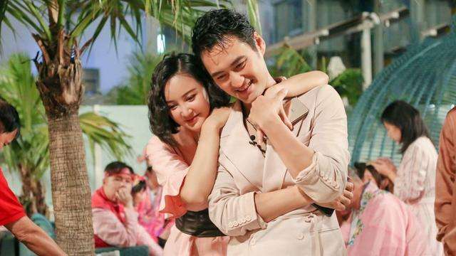 华晨宇为张歆艺儿子买衣服,穿着像裙子,二姐:明年还可以穿