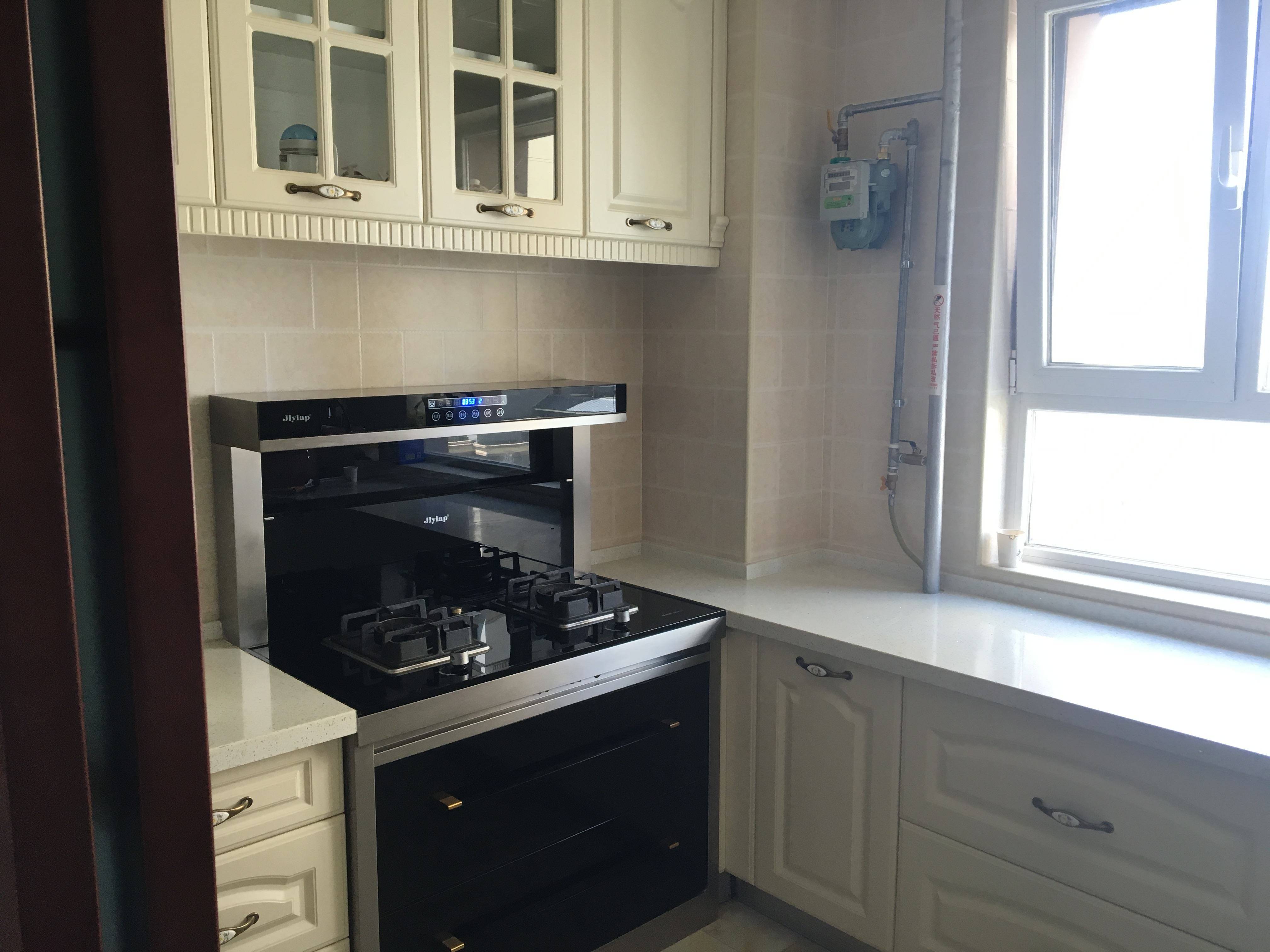 当然,也不是说集成灶没有一点优势,高度集成,而且更加智能,也会给人们