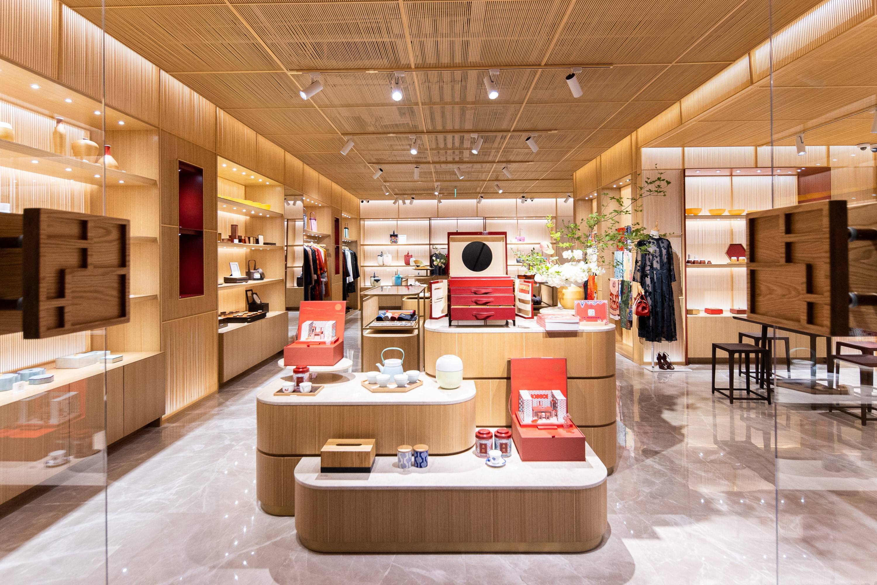 上下北京王府半岛精品店盛大开幕