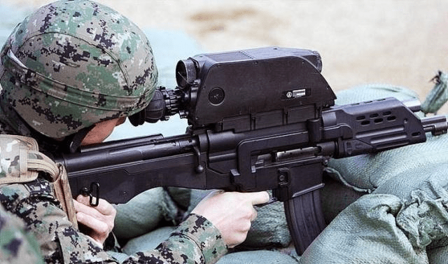 引领枪械发展新趋势的k11步枪 只是因为高成本而无法大量装备吗