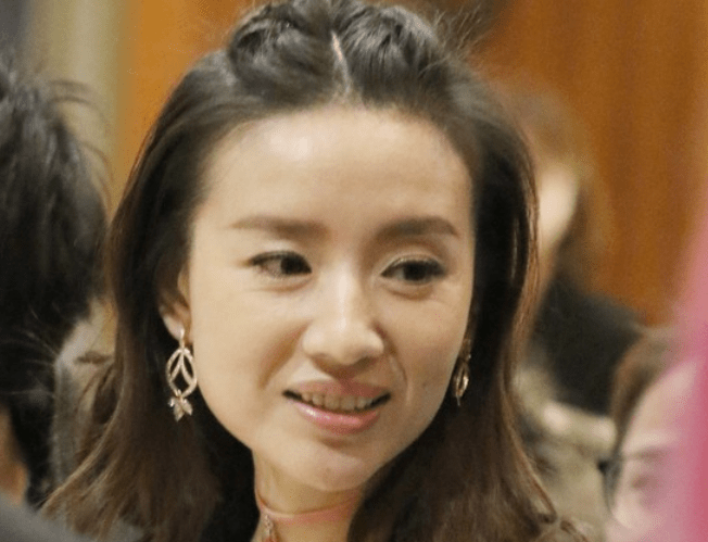 "越混越差"的明星,从一线跌至三四线,最后一位连星爷都捧不动_手机