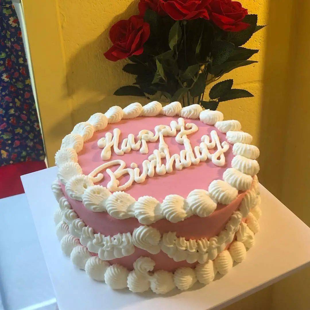 美的食物才叫美食,蛋糕这样裱花,太美了!_装饰