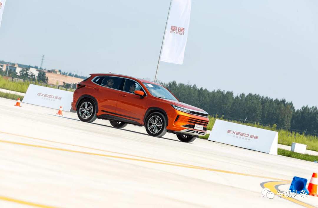 有颜值、有动力、高科技！试驾星途LX_搜狐汽车_搜狐网