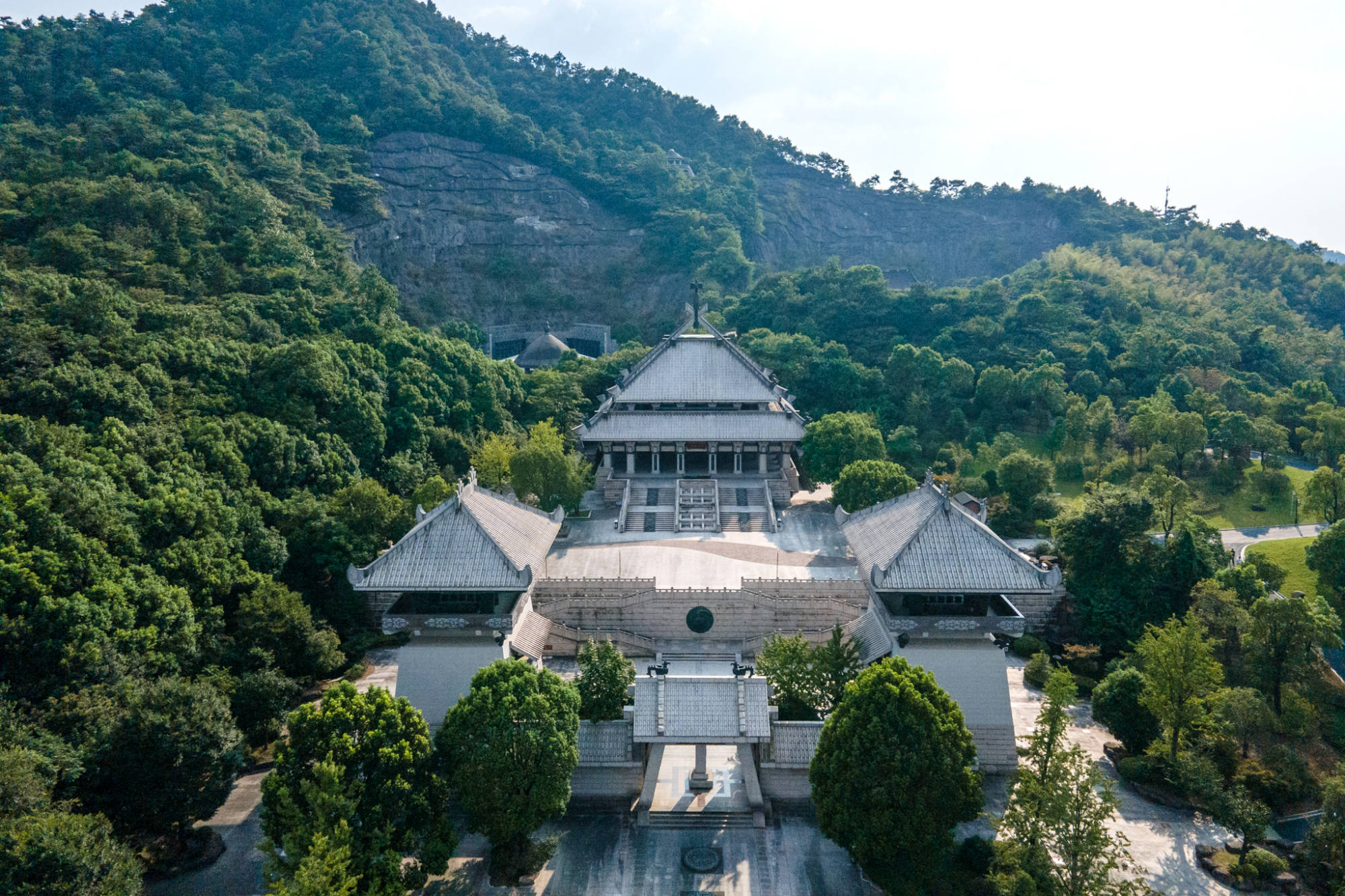 原创浙江上虞规模最大的庙宇,建筑没有一片瓦,供奉着五帝之一的舜帝