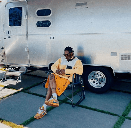 travis scott穿的单品,到底要花多少钱?