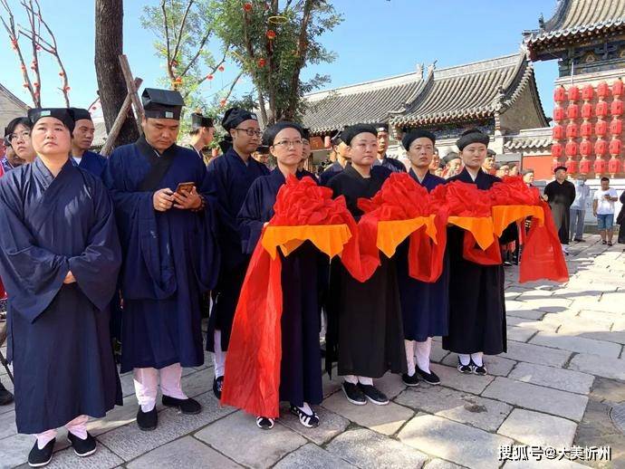 文明之忻忻州秀容古城泰山庙开光祈福大典盛大举行