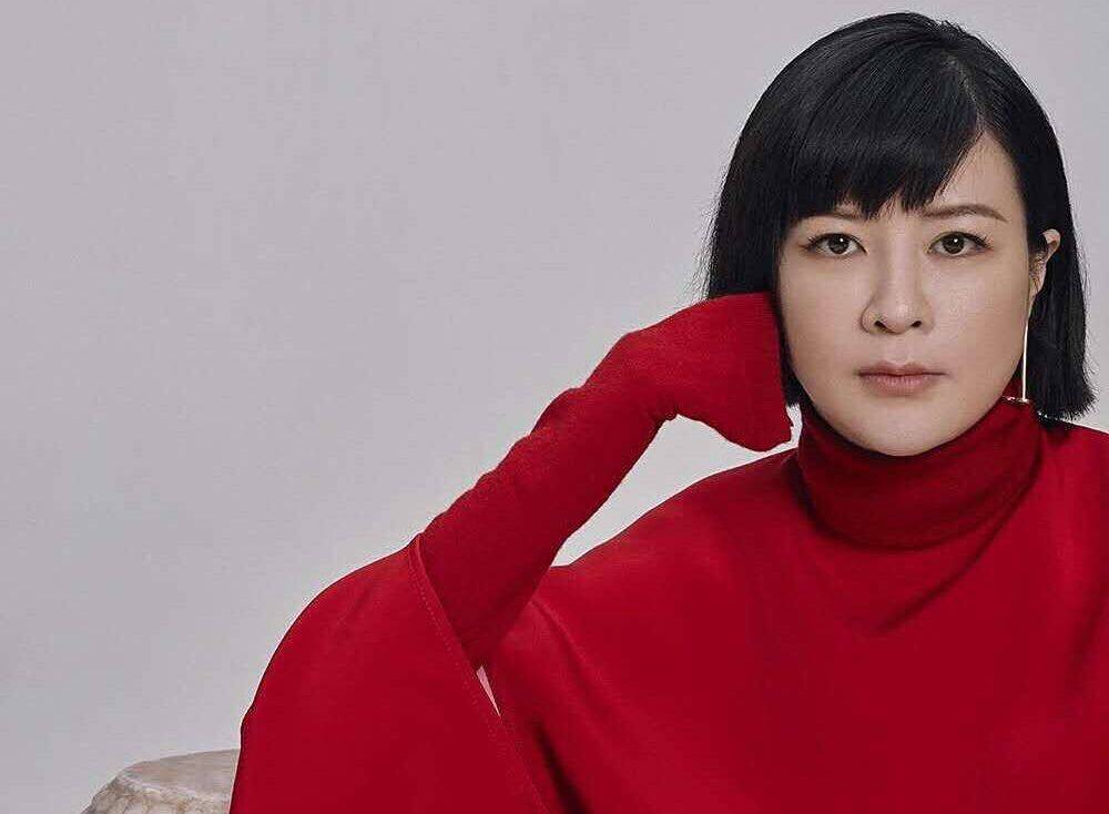 在想成为明星这条路上杜华一个乘风破浪就把杨天真给超了