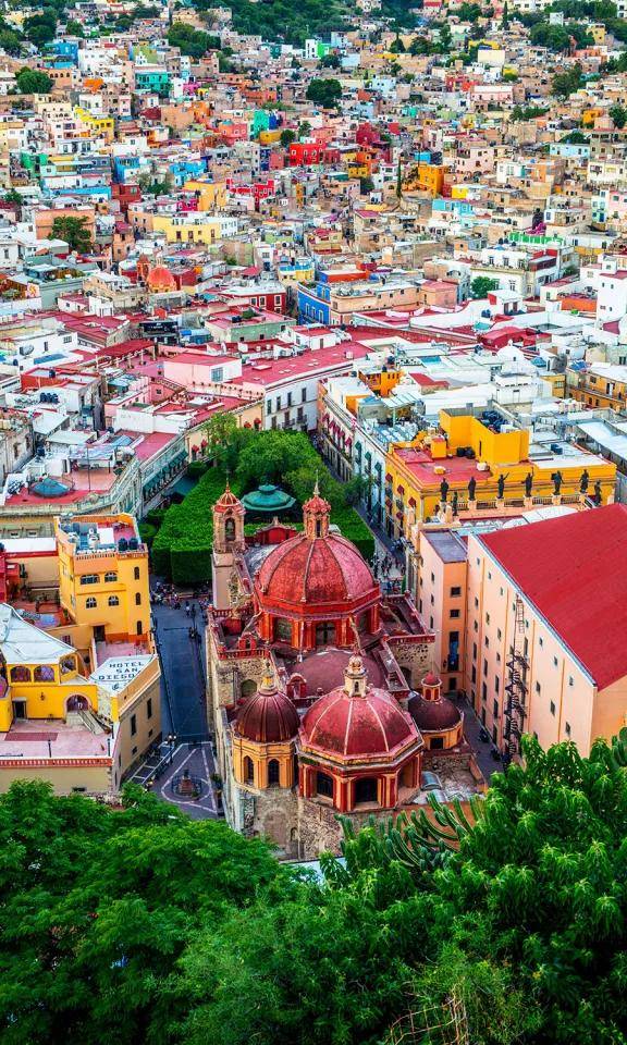 中元节丨从《寻梦环游记》里的亡灵世界看墨西哥建筑之美