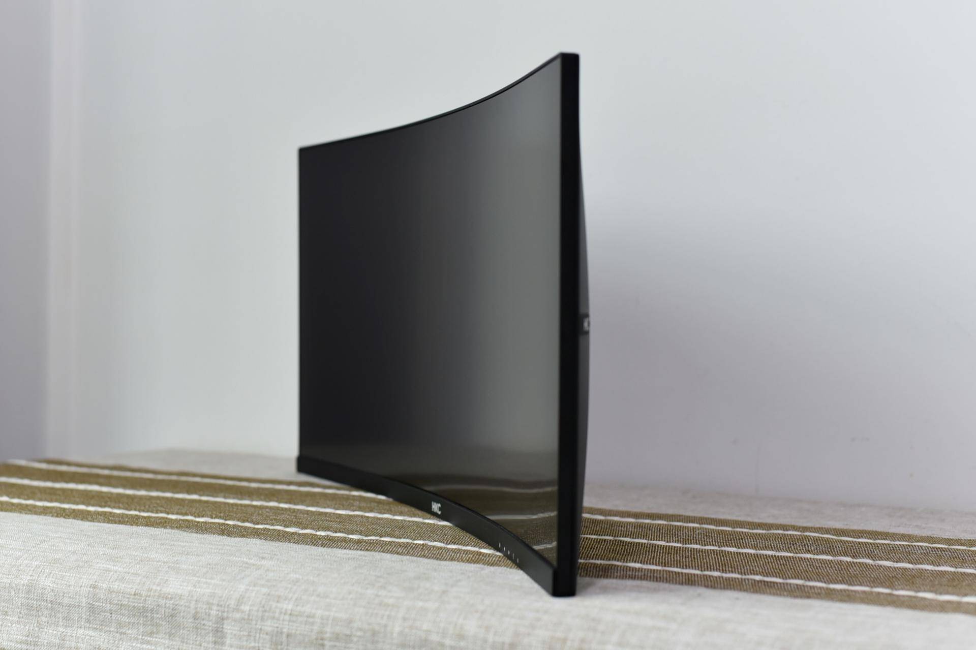 c299q显示器开箱通体黑色简约设计性能可不简单