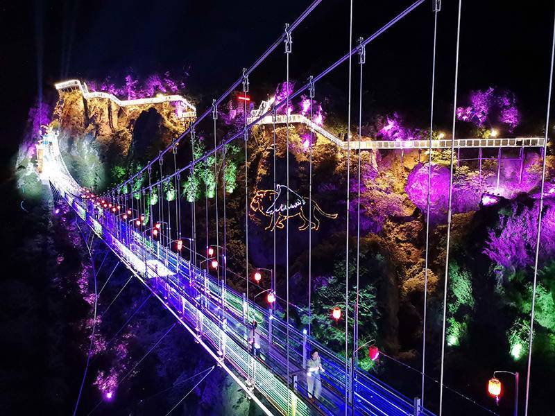 马仁奇峰奇妙夜正式开启，赢康为景区设计精品夜游项目