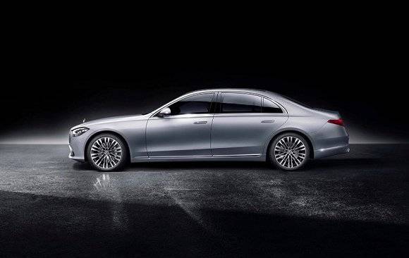 第11代全新奔驰s级全球首发除了史上最大的屏幕它还是最敏捷的s级