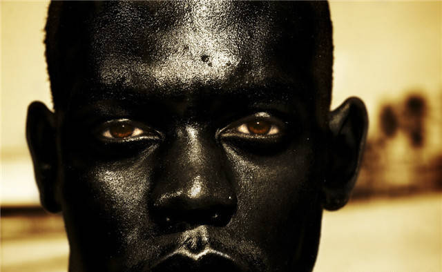 人体冷知识皮肤本来就黑的黑人会被晒得更黑吗