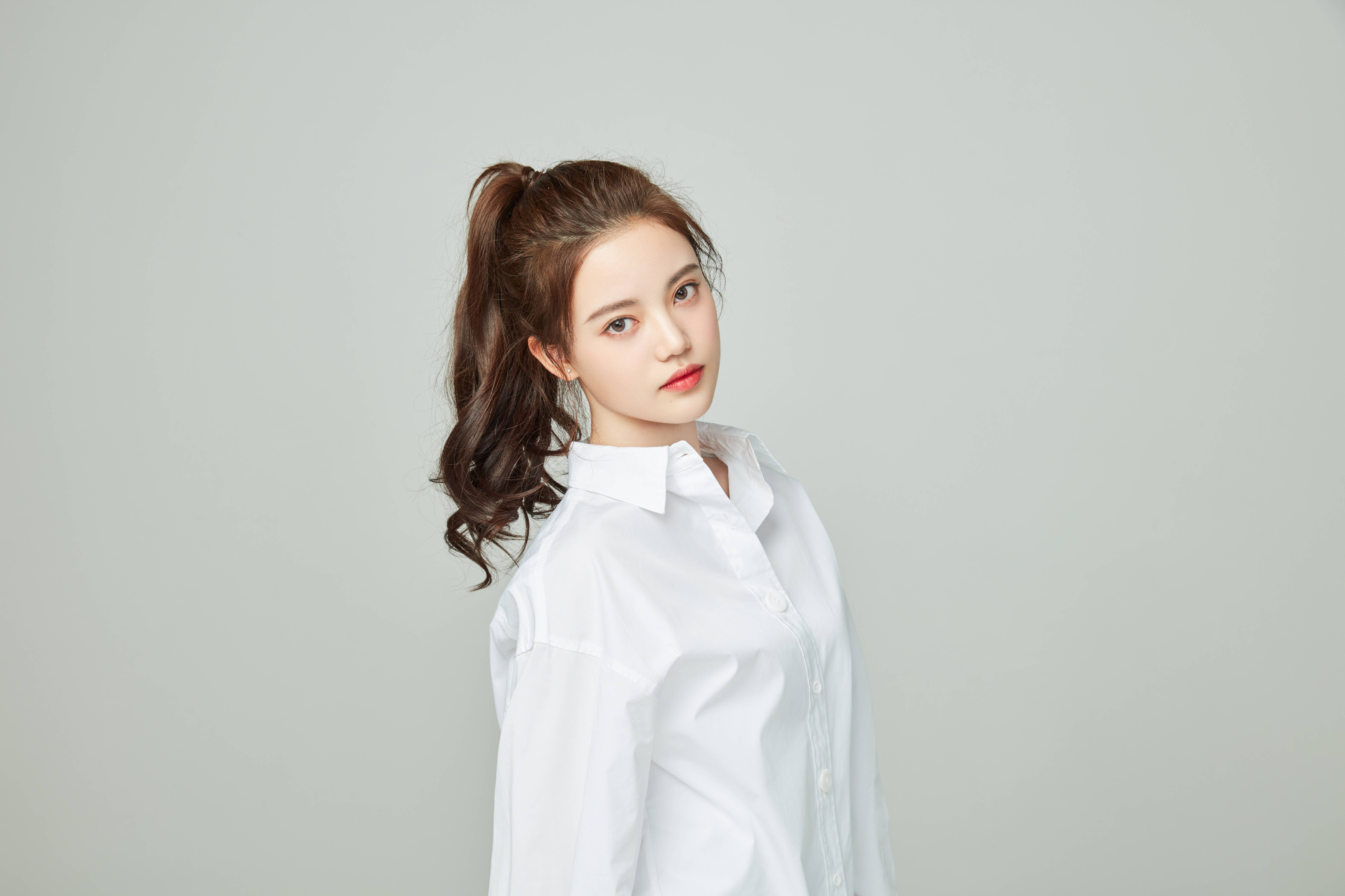 孙珍妮否认是上戏校花在线打假模仿黄子韬鹿晗太传神