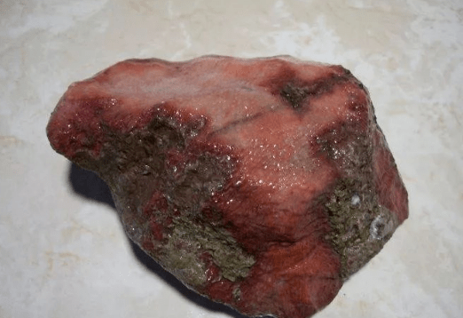 67花5千买下一块红珊瑚原石做出成品后看得人心恍惚