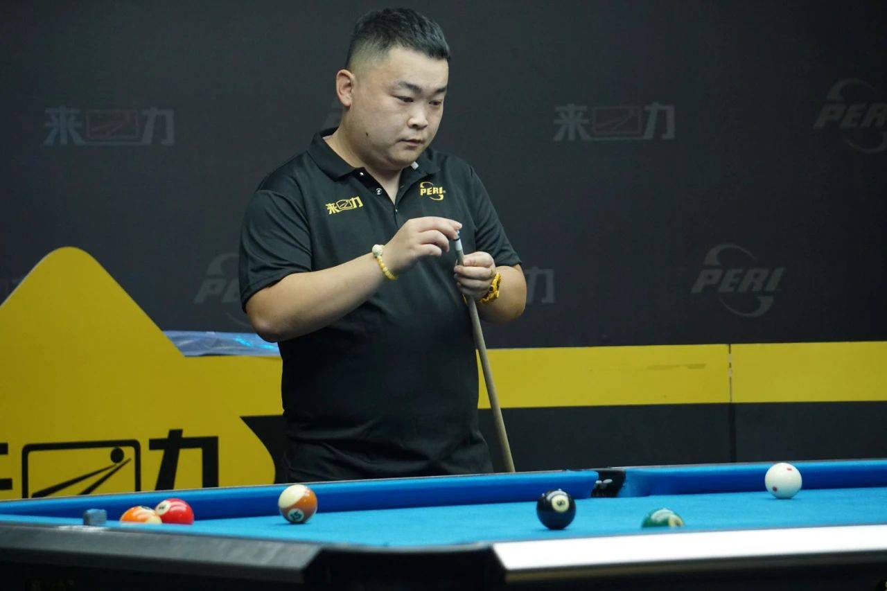 佟璐顺利晋级lcba中式台球预选赛四强!