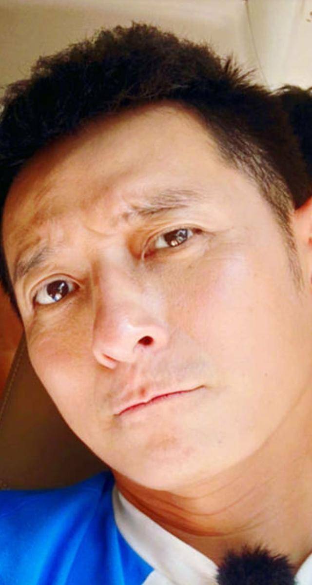 杨洋29岁生日,李维嘉晒照与元气哥哥送祝福,嘉哥皮肤让人心疼_明星