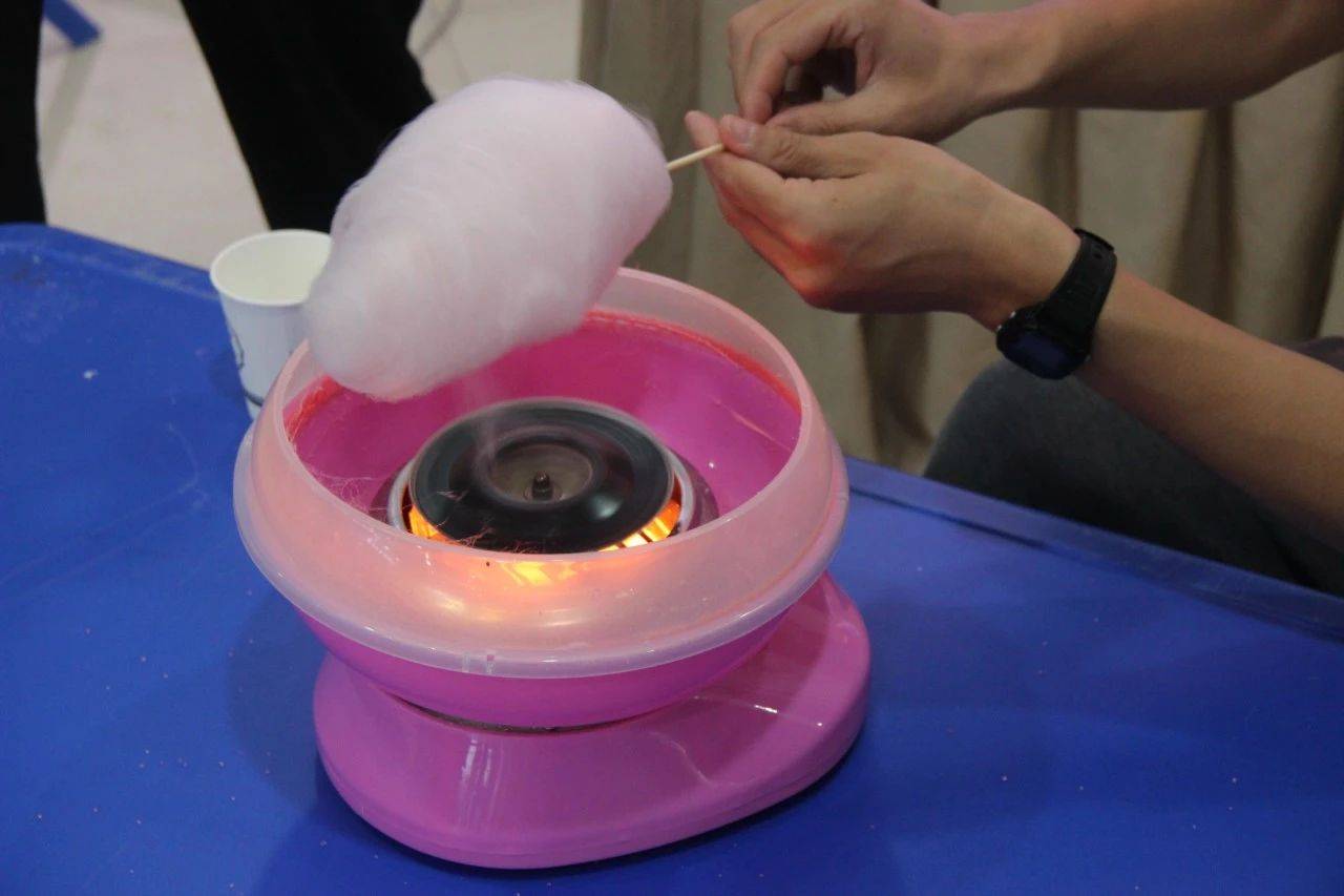 7月17日联孚教育棉花糖英文课堂开课 放假不停学