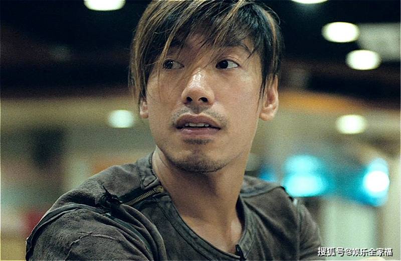 张耀扬复出了?原来是日本男星与其撞脸,没想到相似度竟高达90%!_网友