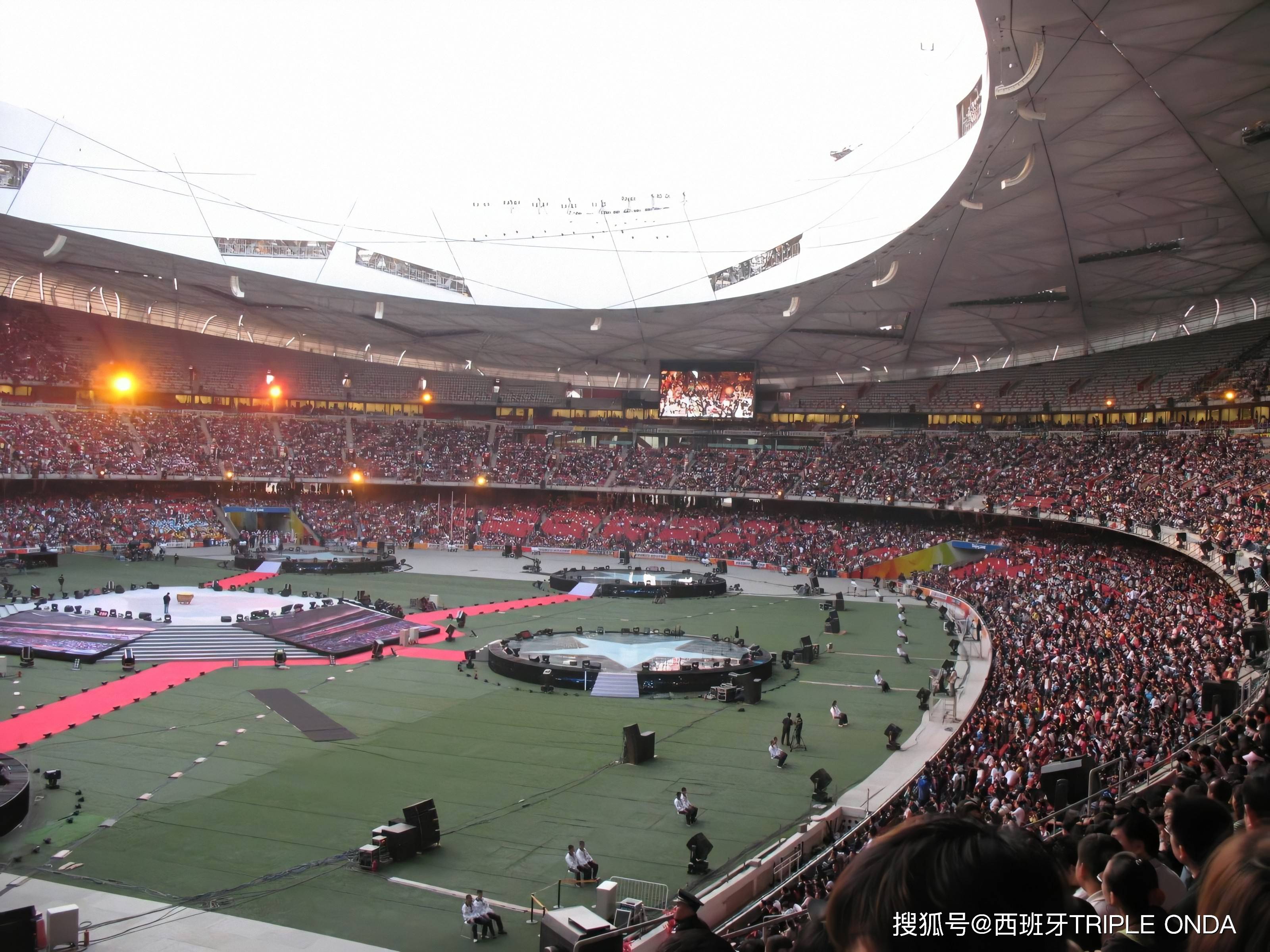 成龙鸟巢演唱会,你没去?我去了