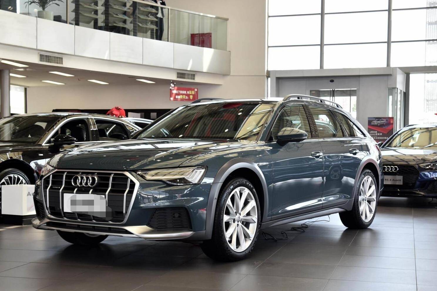 奥迪a6旅行版来袭,2.0t 修长车身,预售40万,比宝马5系帅气