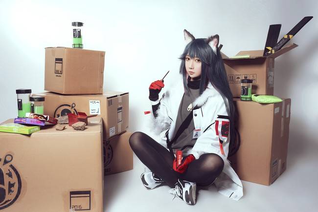 cos明日方舟寒冬信使德克赛斯