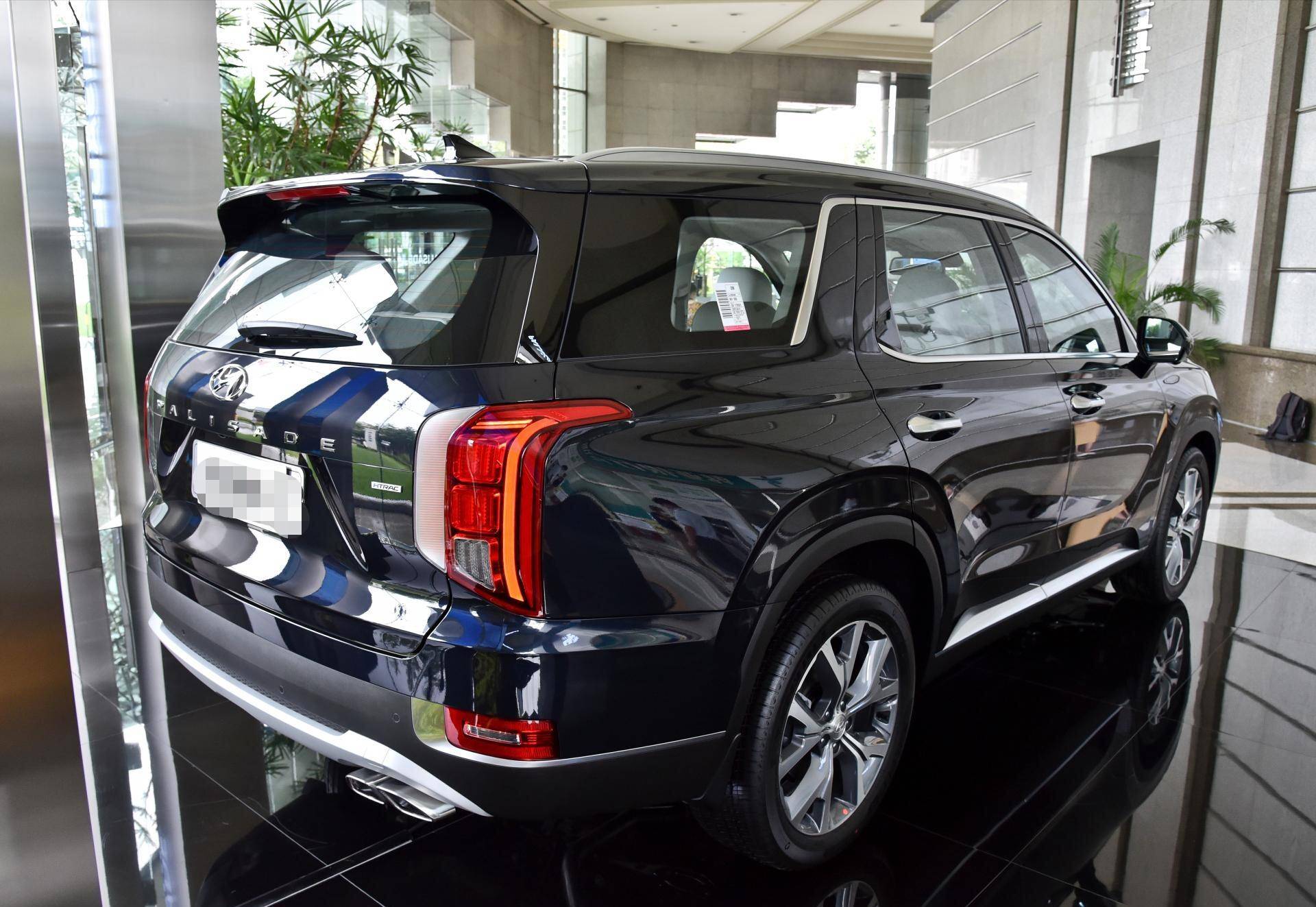 现代帕里斯蒂来袭6缸8at空间与途锐看齐