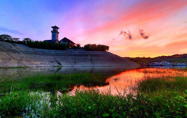 原创我国最大人工湖,水质极好可直接饮用,位于河南一座小县城内