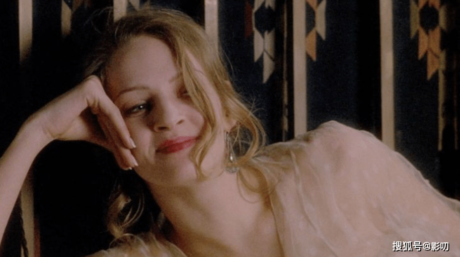 原创差点被昆丁杀死的缪斯女神乌玛瑟曼从艳星到巨星的逆袭之旅