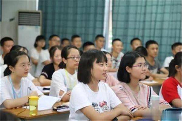 初三学生面对中考复习,需要抓住三个要点:心态、基础、时间_考试