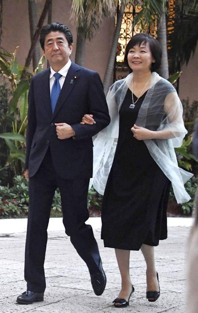名副其实"贤内助",比安倍昭惠低调优雅_菅义伟