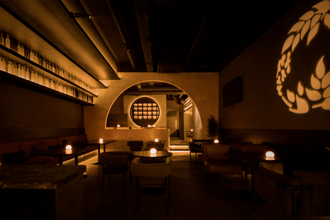 vine 藤蔓酒吧 在昏暗空间里滋生出的慵懒温柔