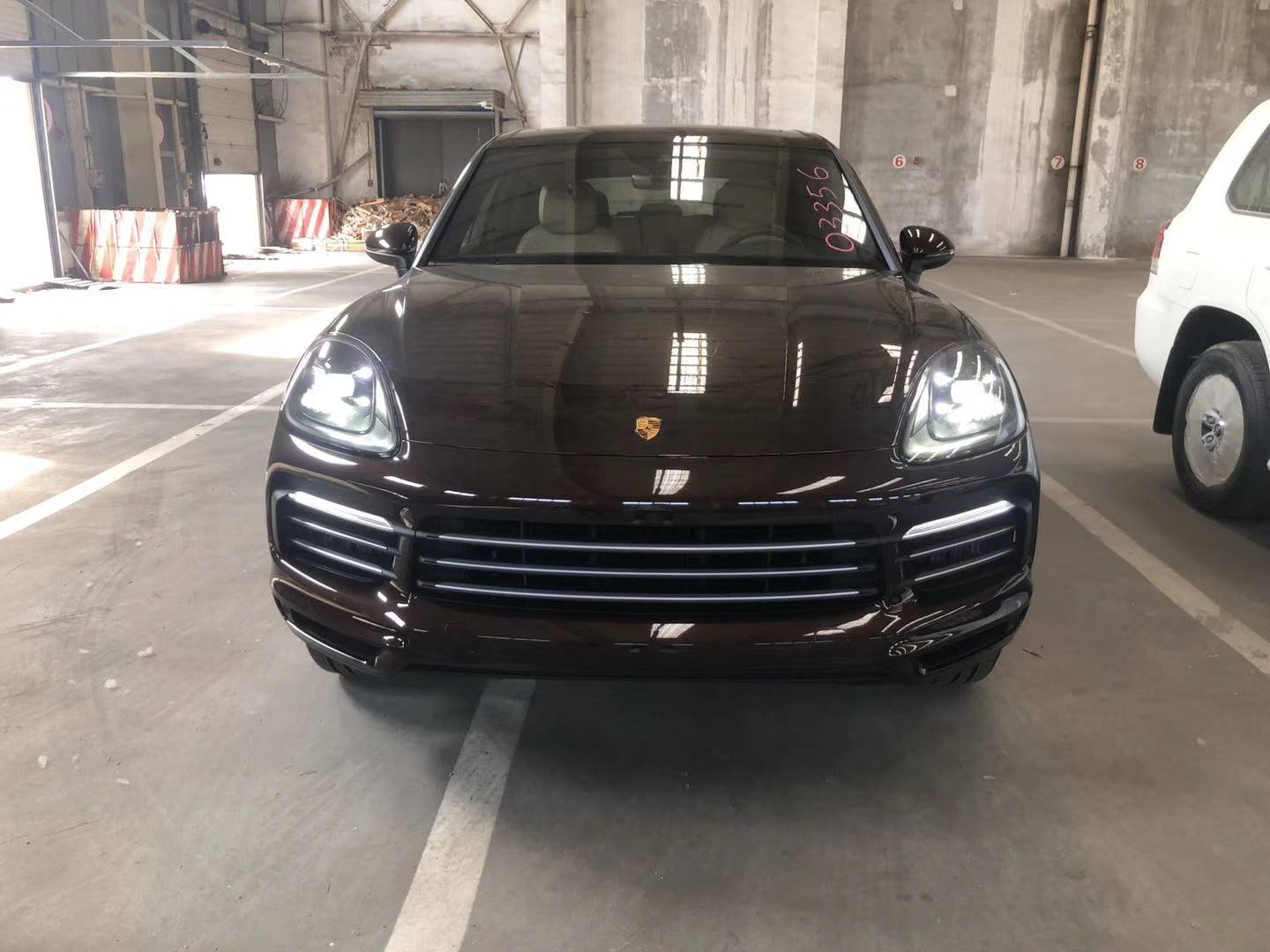 2020款保时捷卡宴30t配置裸利酬宾惠