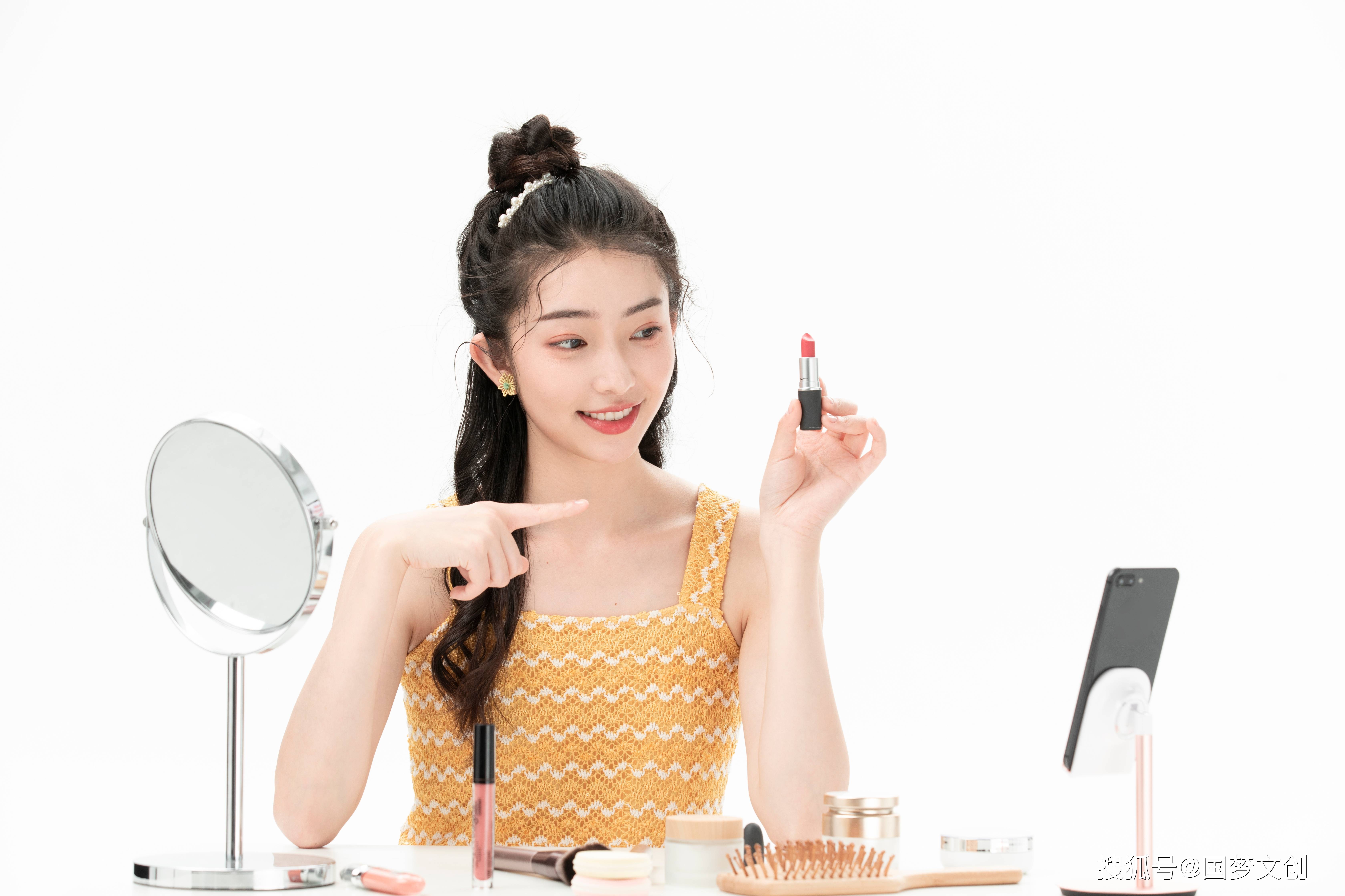 作为一名电商主播在直播间的注意事项你一定要知道